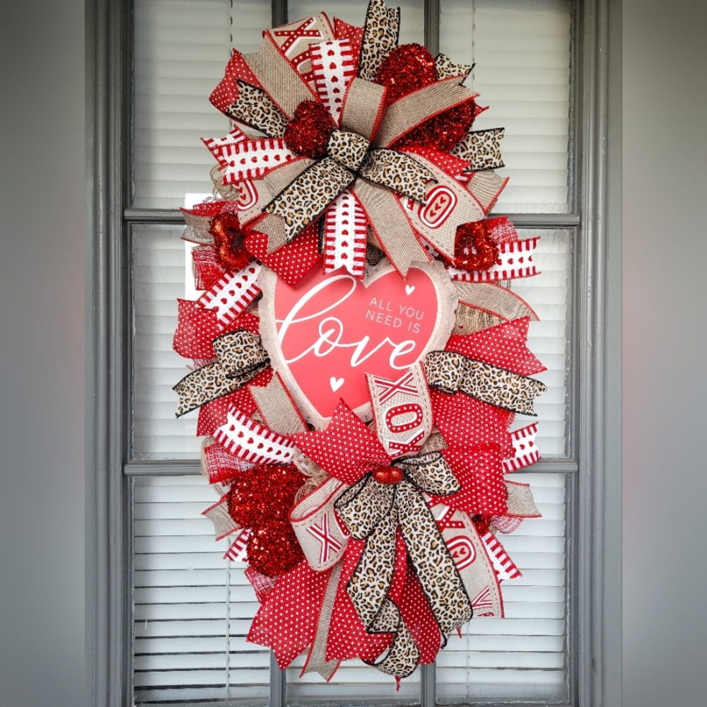 Valentine's Day Swag Wreath, Valentines Wreath, Love Swag Wreath